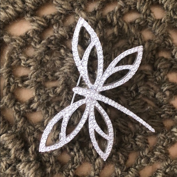 Swarovski Jewelry - Swarovski brooch Swarovski Jewelry - Swarovski brooch
